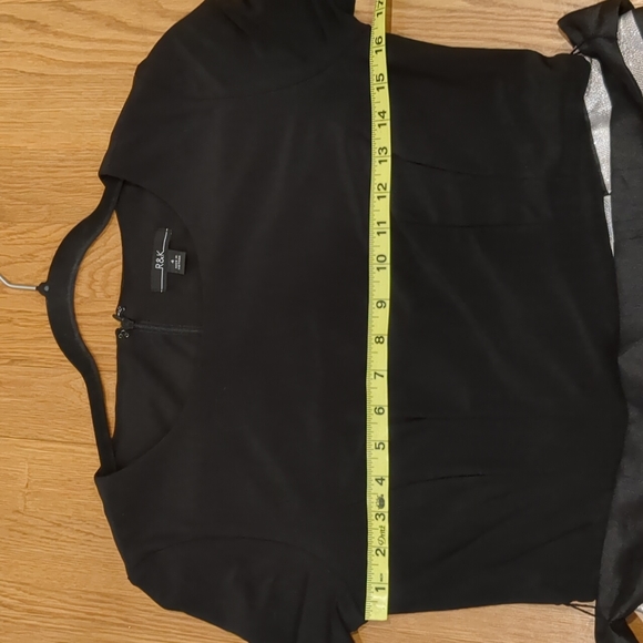 LAST DAY! Beautiful black/red/silver party dress, size 4 - Picture 7 of 10